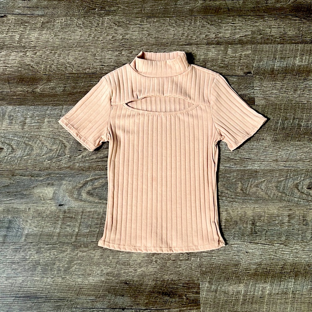 Dusty Pink Short Sleeve Turtle Neck with Chest Cut Out - Small